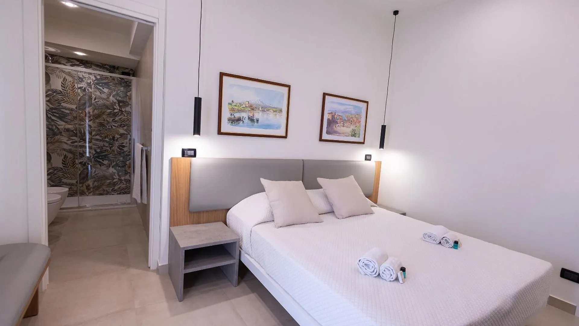 Villa Iris Giardini Naxos Pensionat